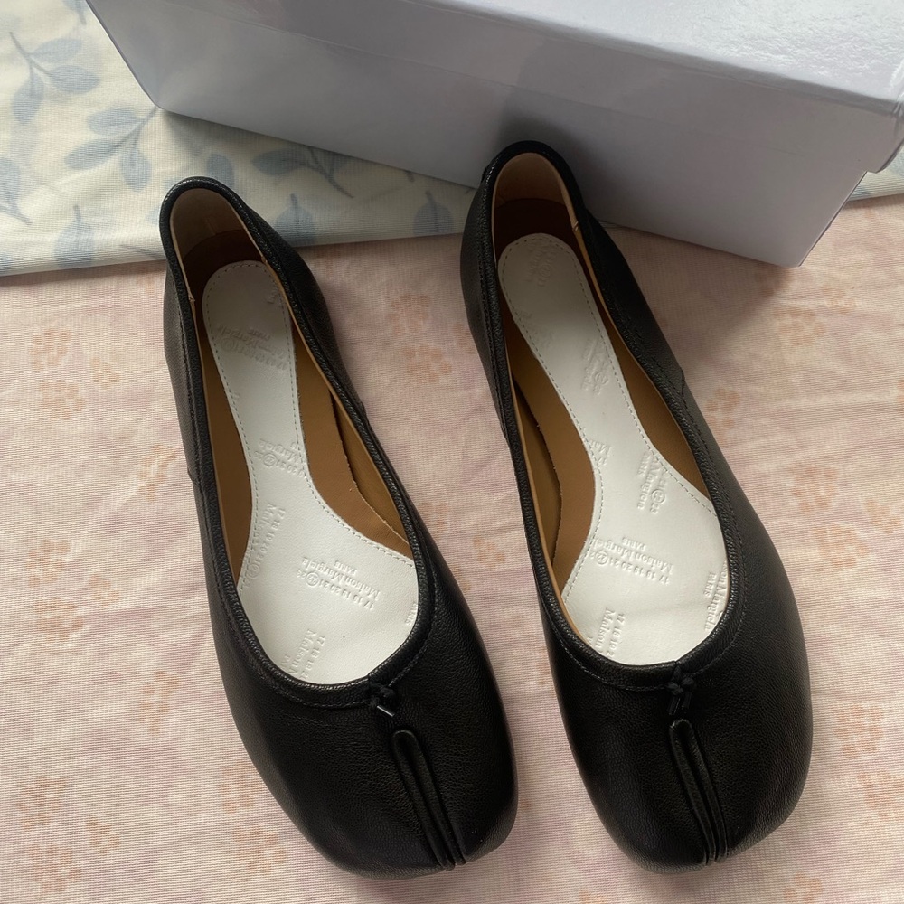 Maison Martin Margiela Black Split-Toe Ballet Flats